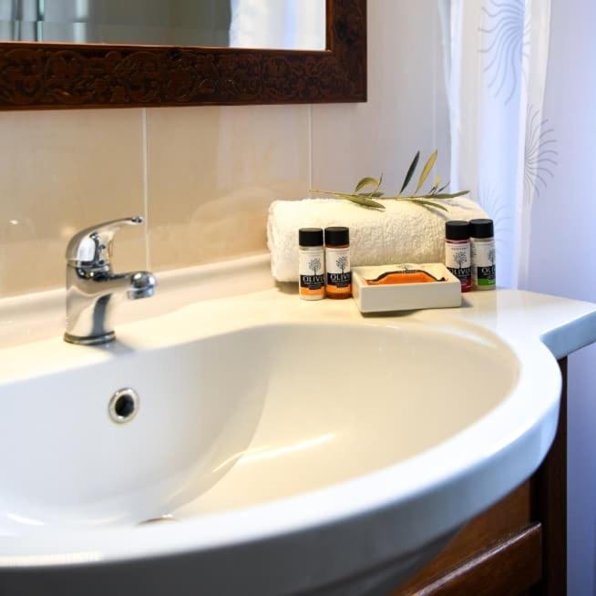 Anemi Superior Deluxe Suite Kolios Екстериор снимка